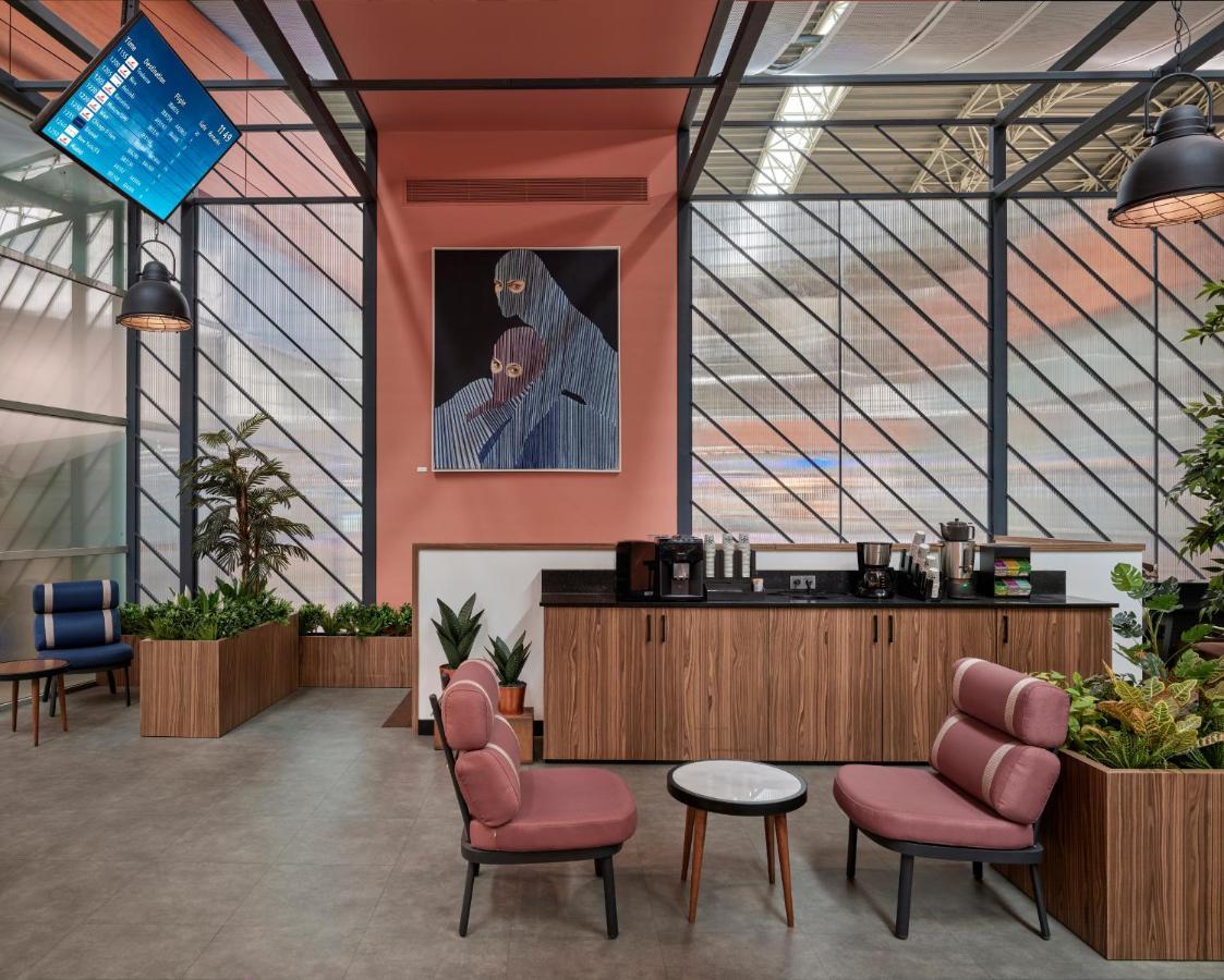 Kepler Club Sabiha Goekcen Airport - International Transit Area — Fotoğraflar 3